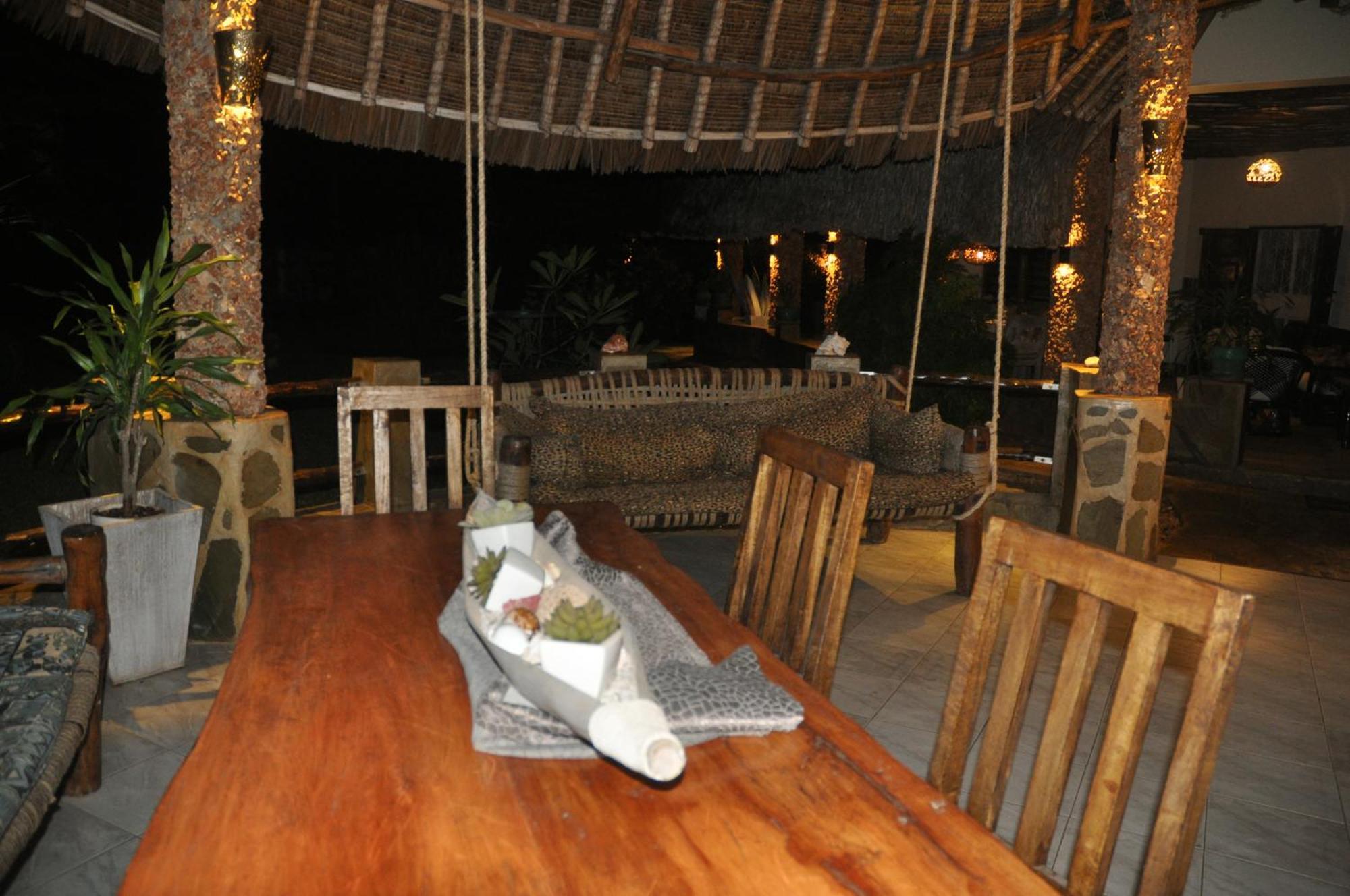 Amani Paradise - Luxury Villas Diani Beach Exterior photo